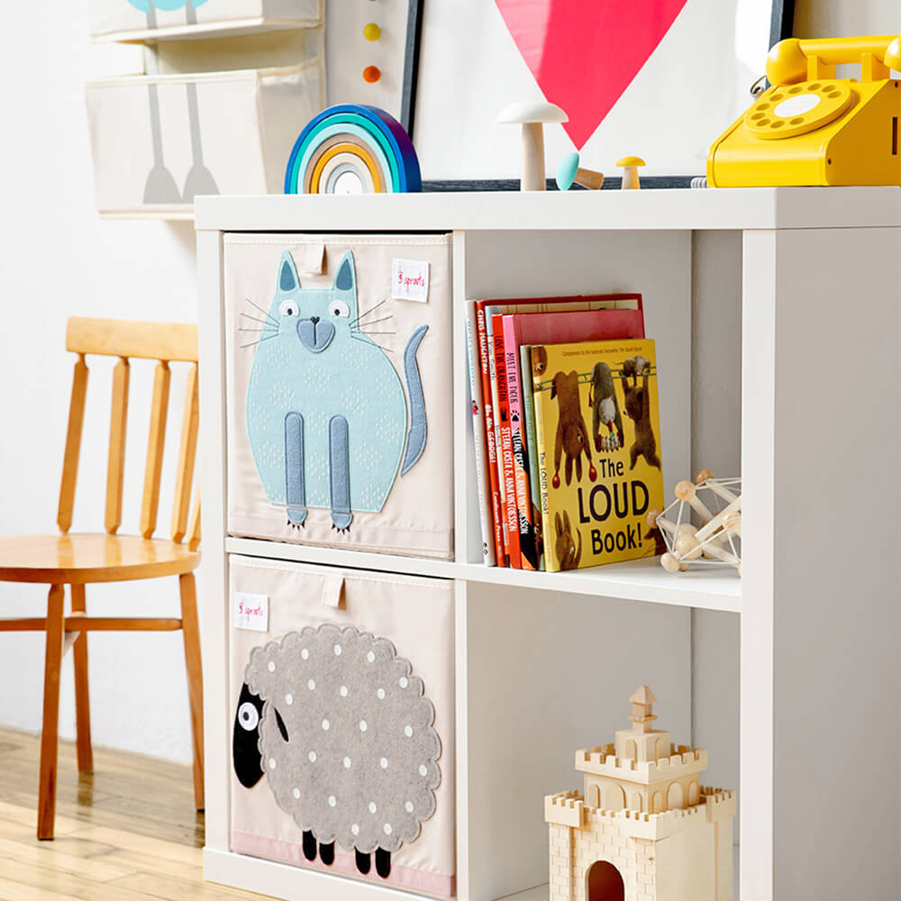 Chambre enfant avec un bac de rangement de la marque 3 Sprouts Mouton