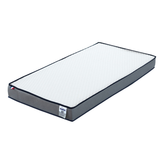 Matelas bébé double face 60x120 Etapes de Ptit Dodo, hypoallergénique, fabriqué en France, disponible chez Le Jurassien