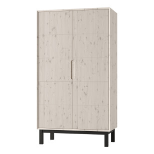 Armoire enfant en pin massif de la collection Country du fabricant Pinio