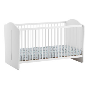 Lit bébé évolutif 70x140 blanc Megeve, style minimaliste, par Vox. Disponible chez le Jurassien. Accompagne la croissance de votre enfant.