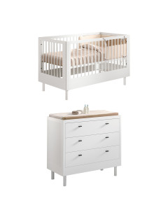 Chambre bébé blanche Forrest Jaxx, lit bébé 70x140 et commode à langer, design élégant. Disponible chez Le Jurassien.