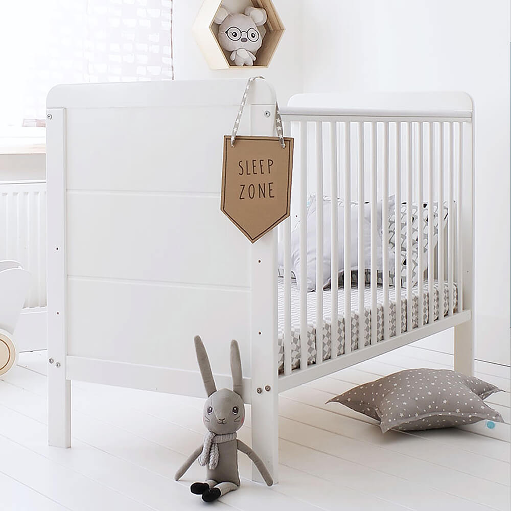 Lit Bébé 60x120 Blanc Modern - Chambre bébé - Woodies